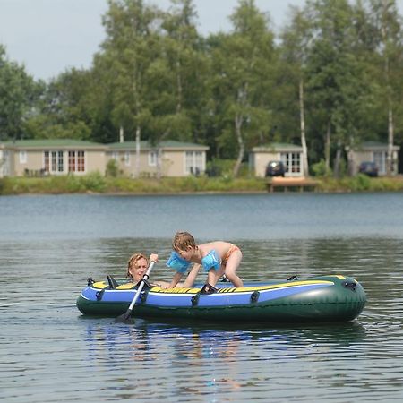 Roompot Recreatiepark De Tolplas Vriezenveen Exteriör bild