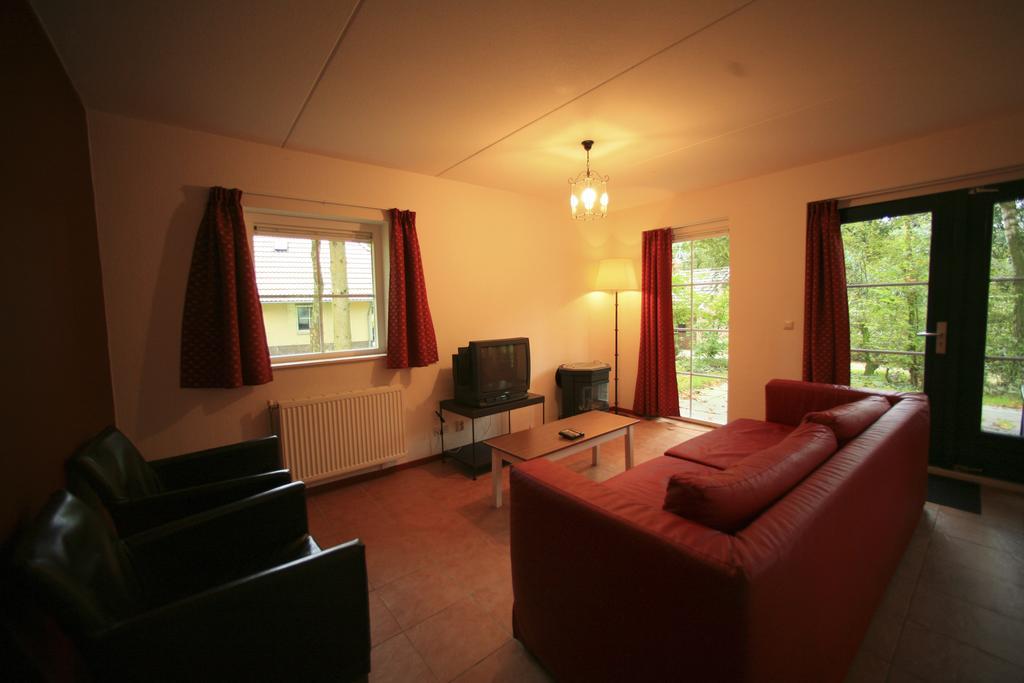 Roompot Recreatiepark De Tolplas Vriezenveen Rum bild