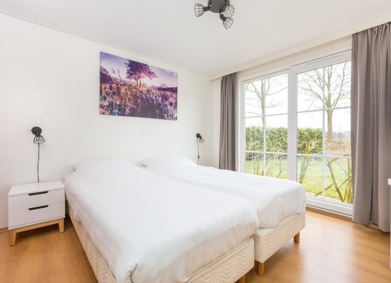 Roompot Recreatiepark De Tolplas Vriezenveen Exteriör bild